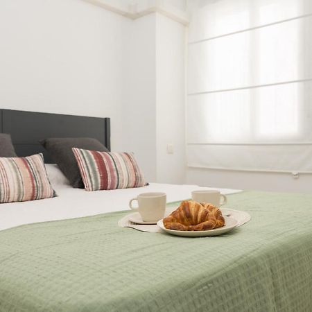 Precioso Apartamento Con Habitacion Separada En Centro Historico De Málaga Eksteriør billede