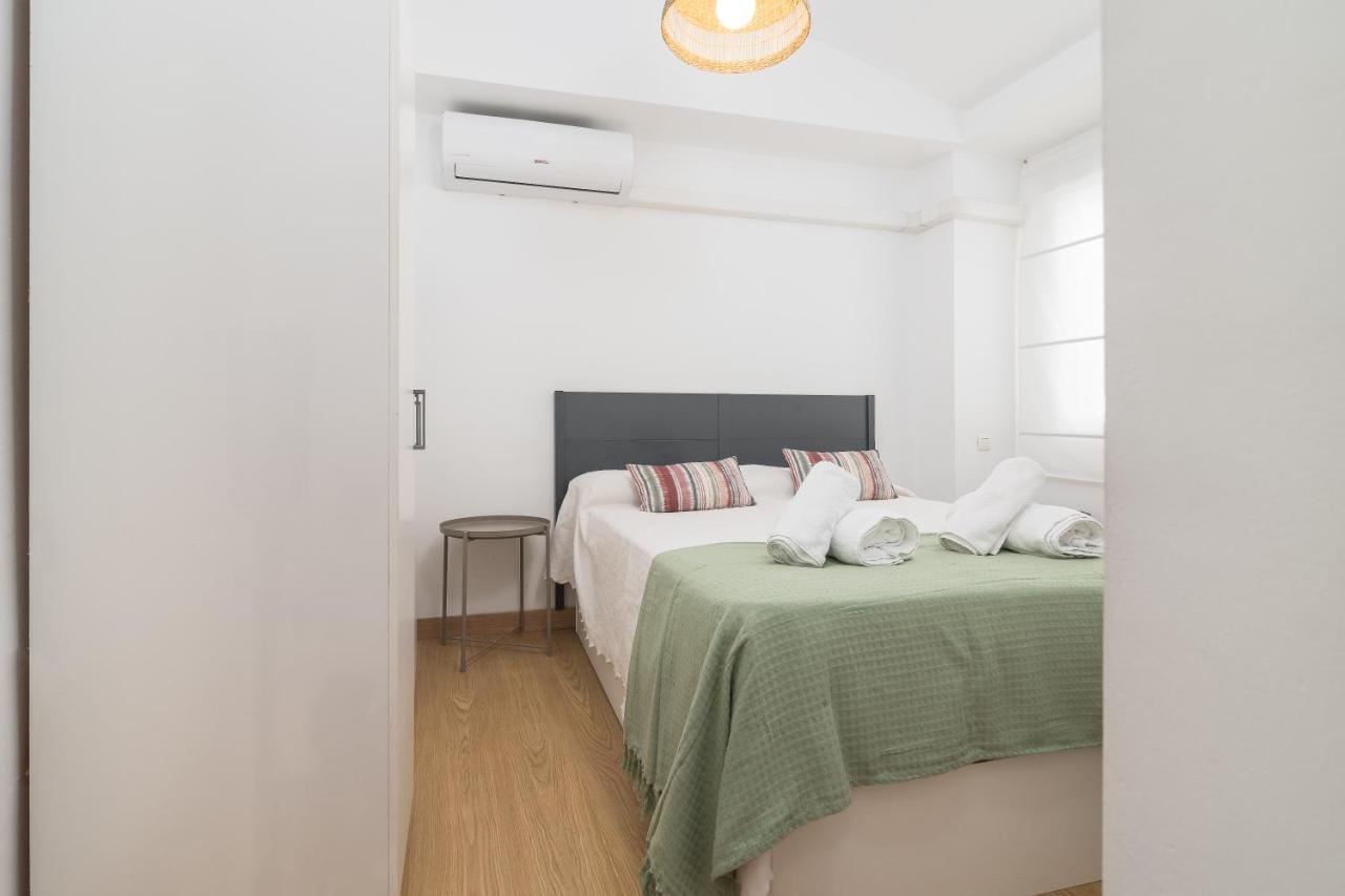 Precioso Apartamento Con Habitacion Separada En Centro Historico De Málaga Eksteriør billede